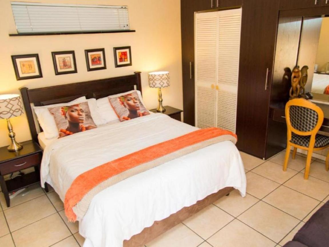 Sollunaa Guesthouse Sandton Eksteriør billede